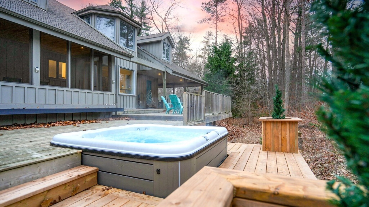 Photo of Patio Balcony in Grand Bend
