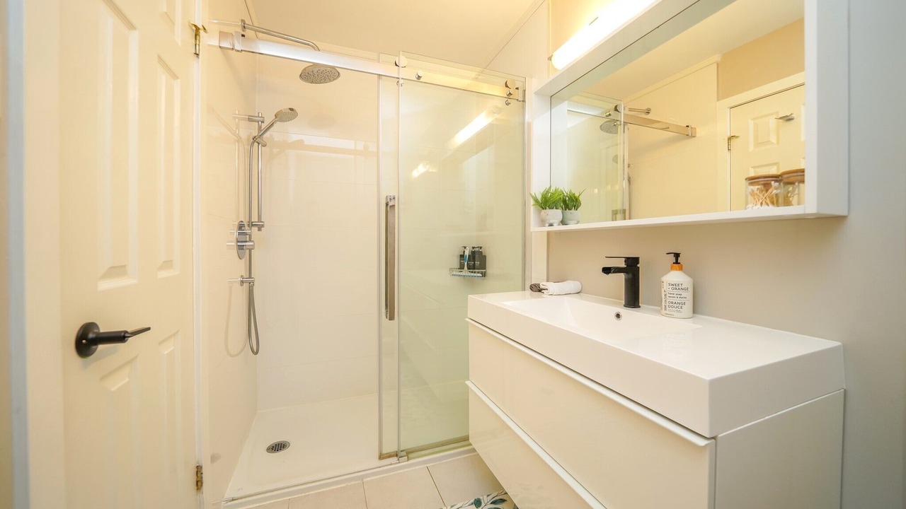 Photo of Bathroom in Grand Bend