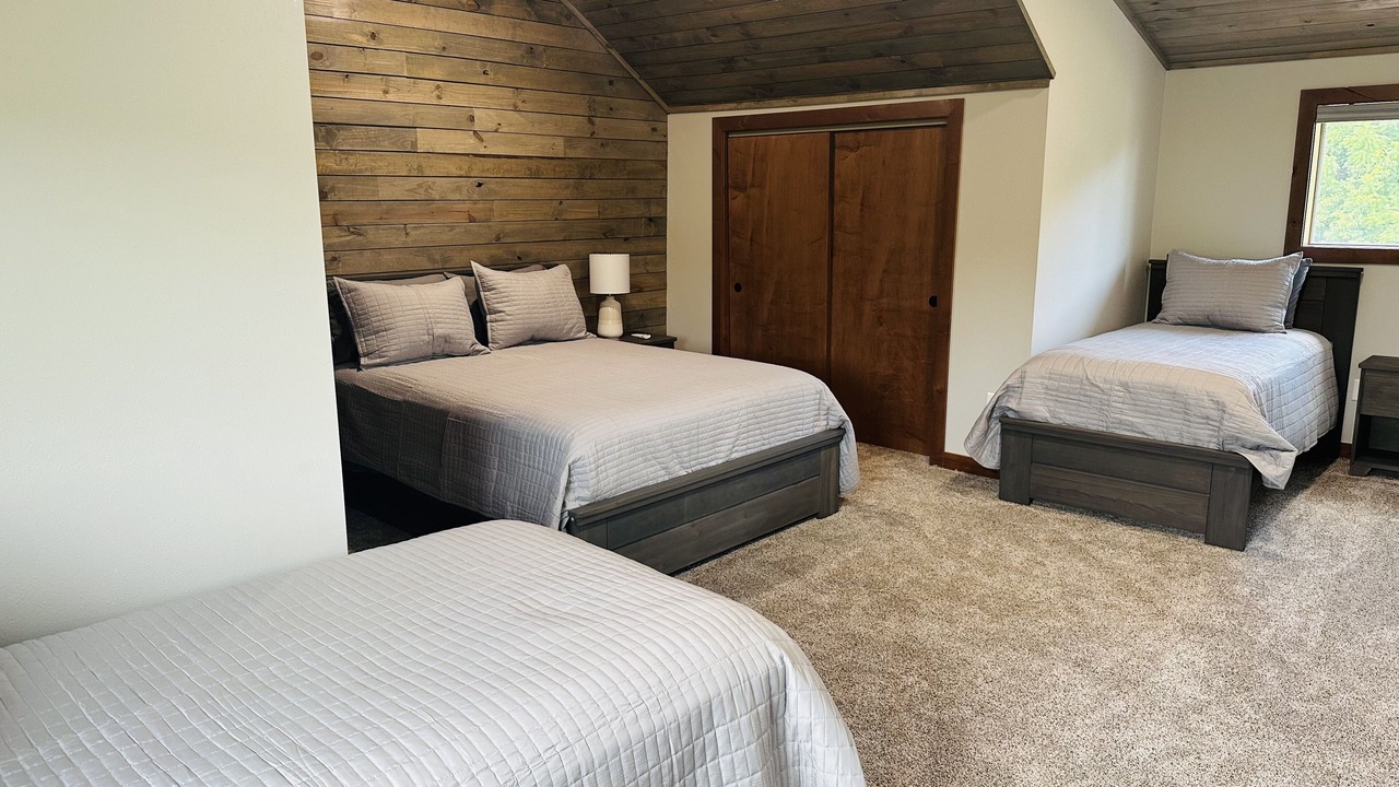 Photo of Bedroom in Richwood