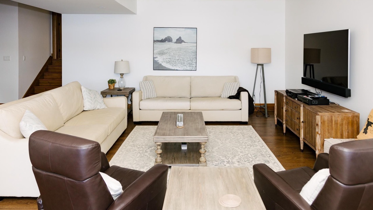 Photo of Livingroom in Dysart et al