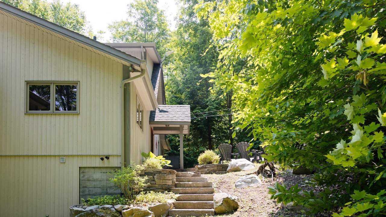 Photo of Outdoor in Dysart et al