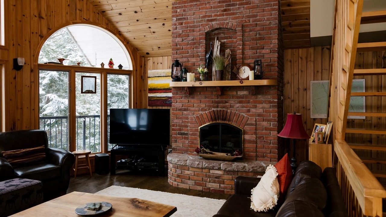 Photo of Livingroom in Dysart et al