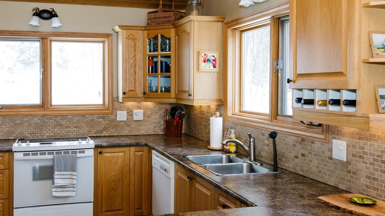 Photo of Kitchen in Dysart et al