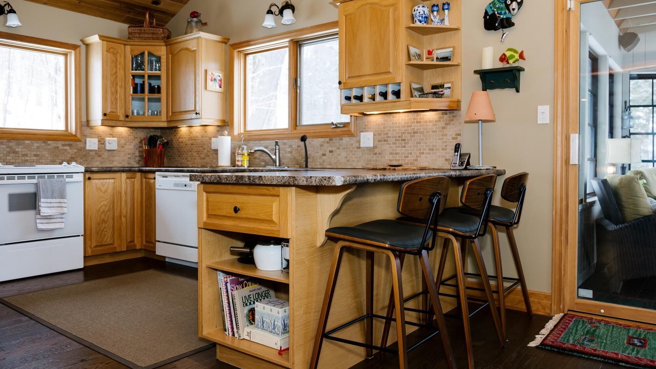 Photo of Kitchen in Dysart et al