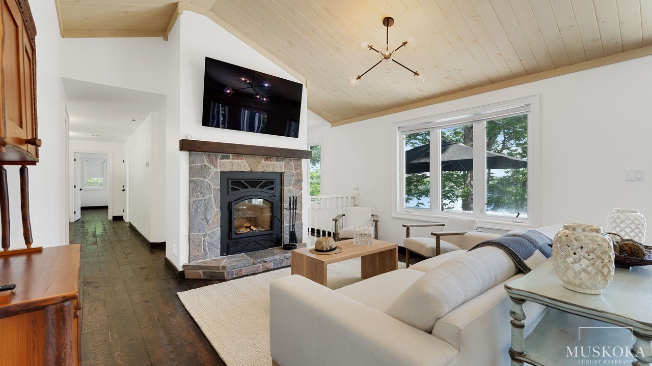 Photo of Livingroom in Rosseau