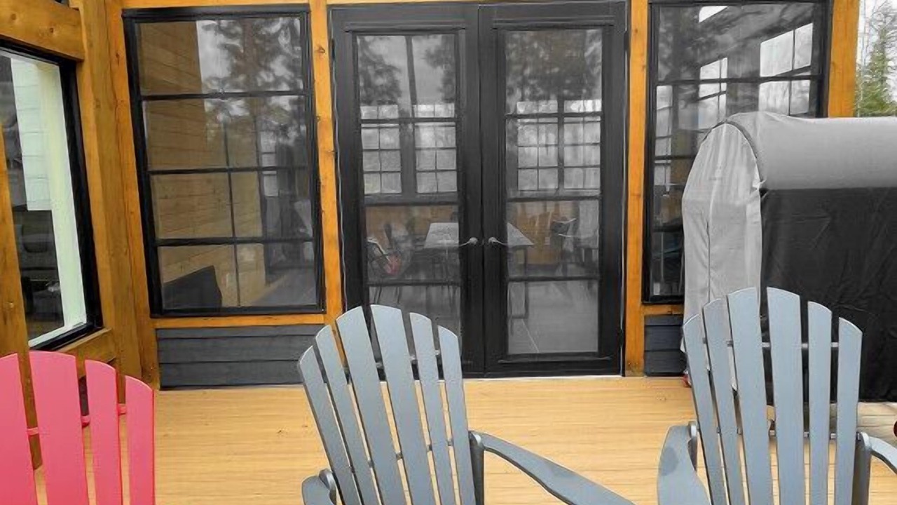 Photo of Patio Balcony in North Kawartha