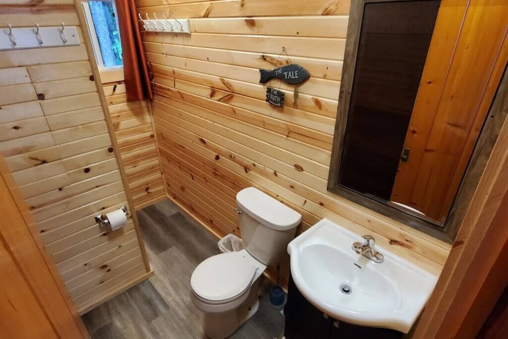 Photo of Bathroom in Ray