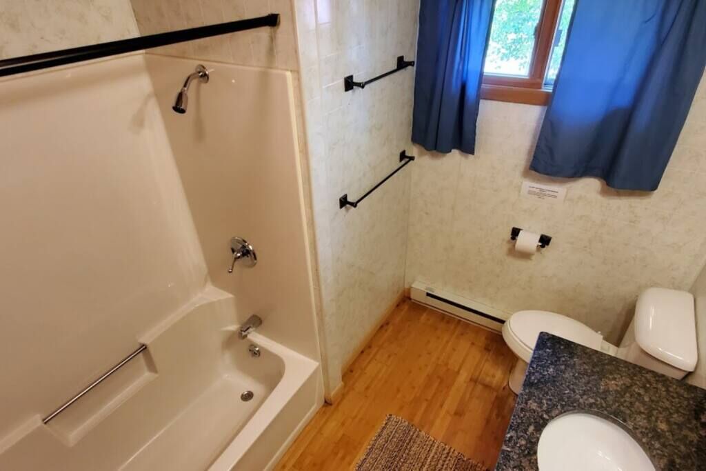 Photo of Bathroom in Ray
