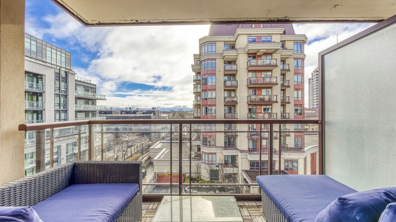 Photo of Outdoor in Bayview Village