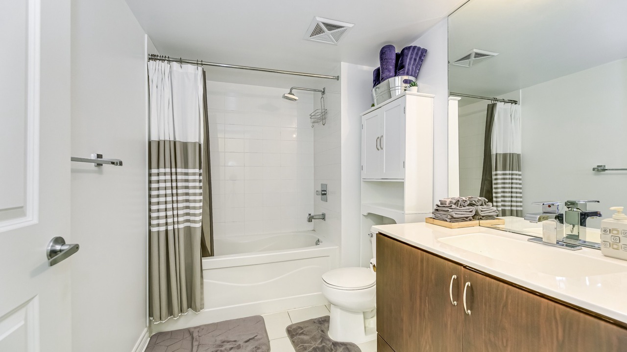 Photo of Bathroom in Bayview Village