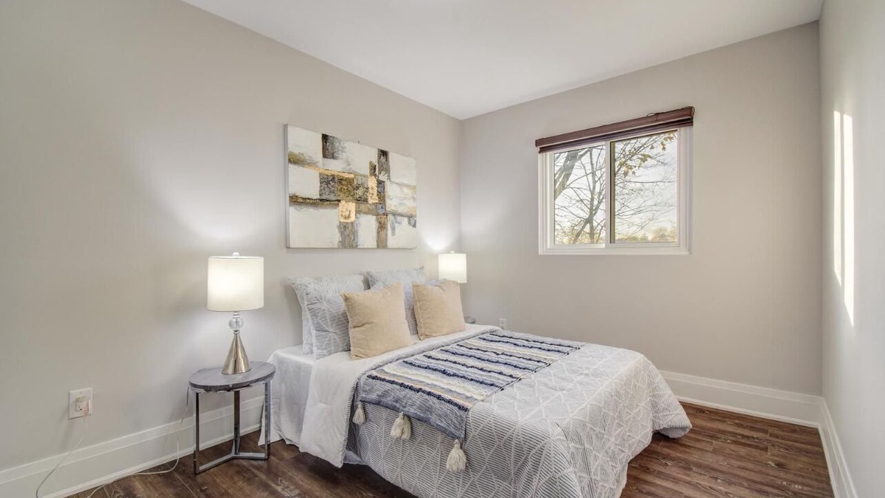 Photo of Bedroom in Bramalea