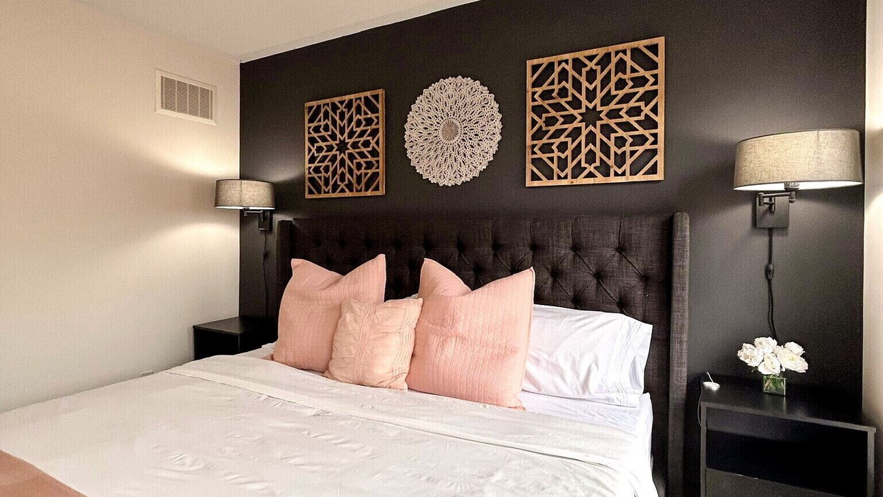 Photo of Bedroom in Clairlea - Birchmount