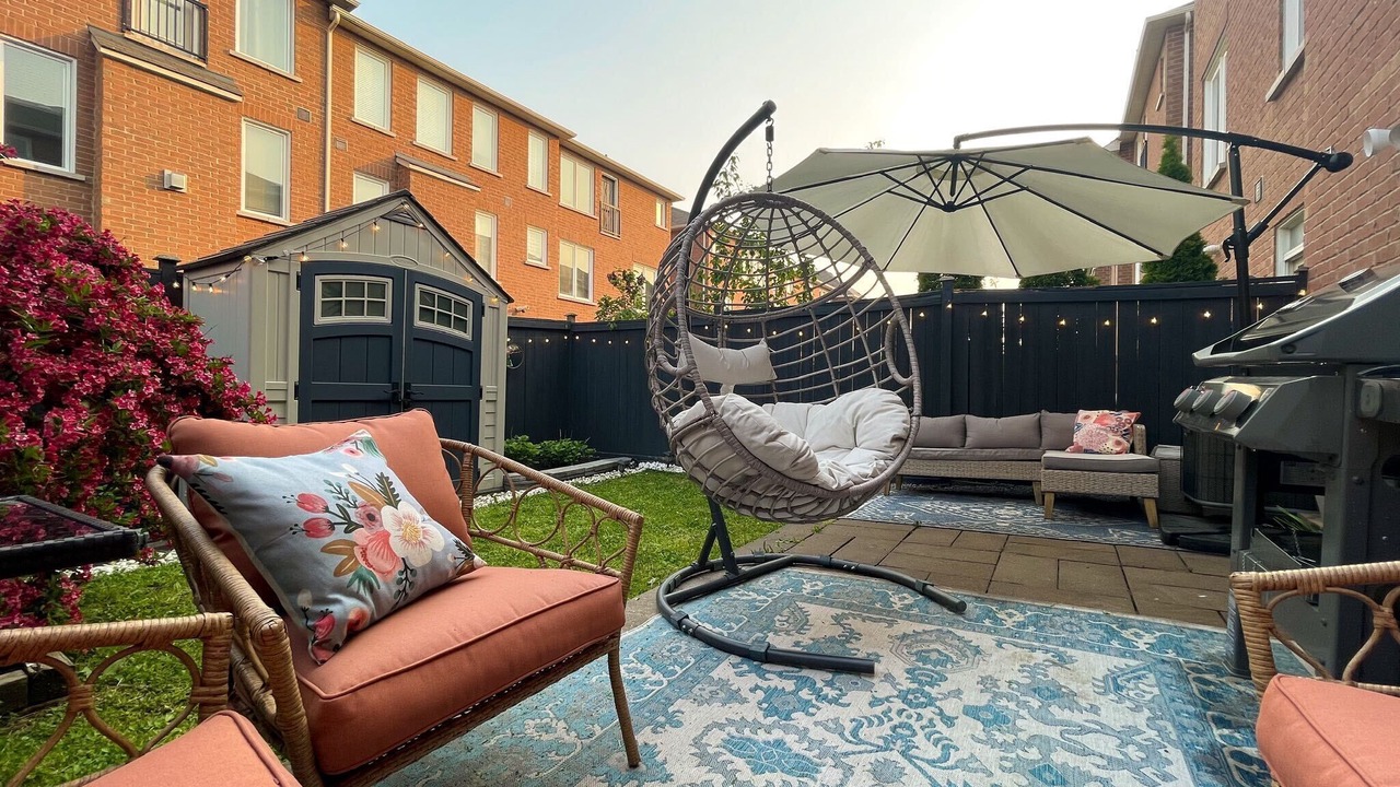 Photo of Patio Balcony in Clairlea - Birchmount