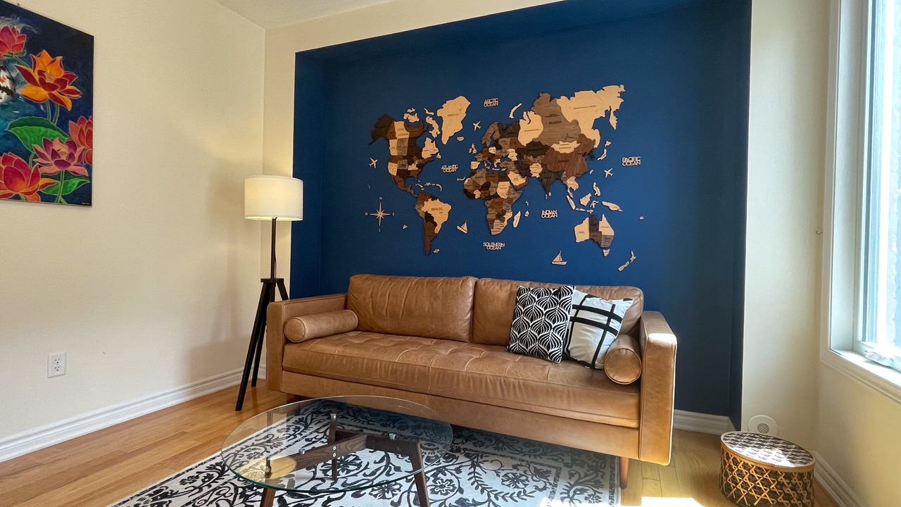 Photo of Livingroom in Clairlea - Birchmount