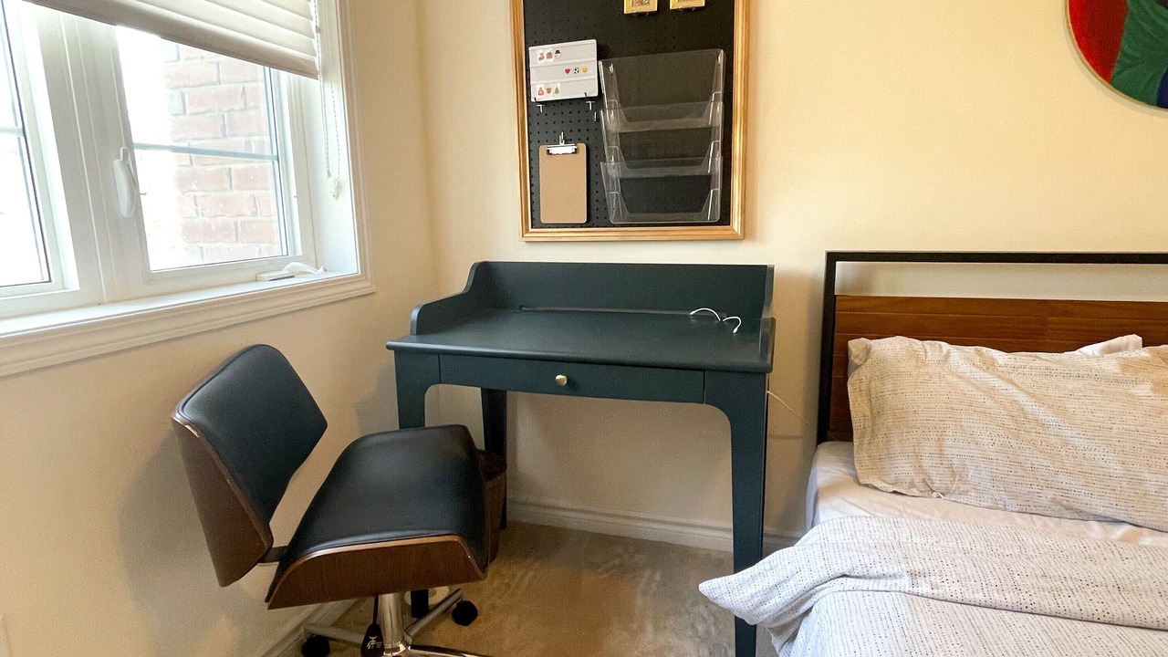 Photo of Bedroom in Clairlea - Birchmount