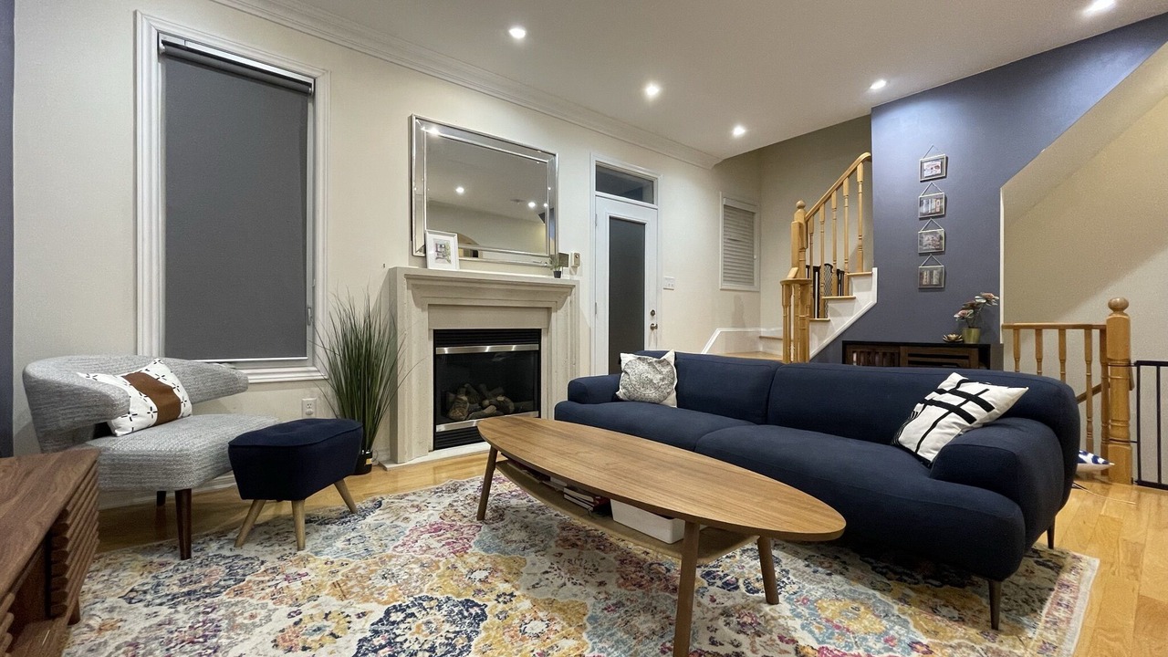 Photo of Livingroom in Clairlea - Birchmount