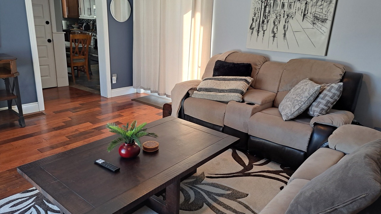 Photo of Livingroom in South River