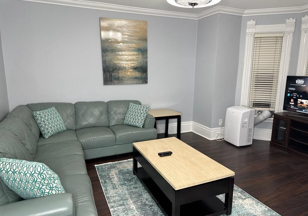 Photo of Livingroom in Brookhaven