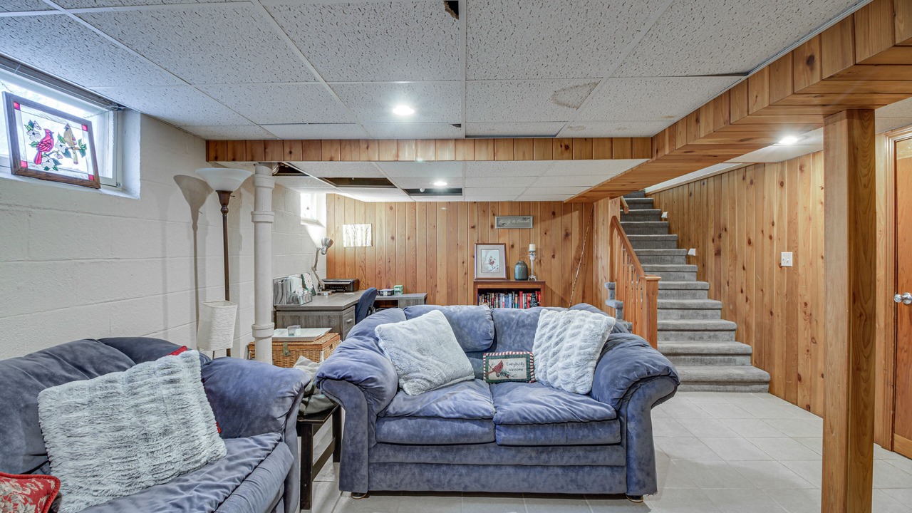 Photo of Livingroom in Lakeside - Lester Park