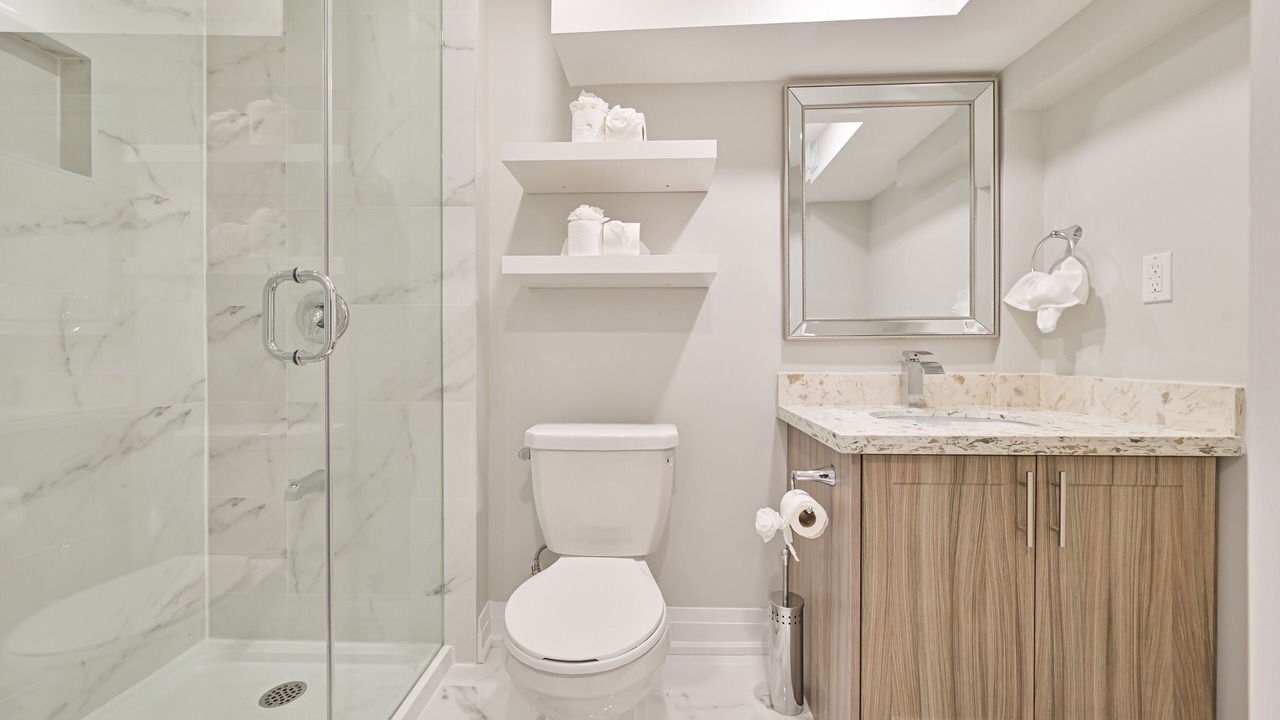 Photo of Bathroom in Hurontario