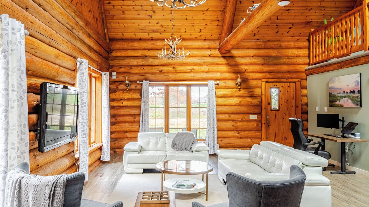 Photo of Livingroom in Puslinch