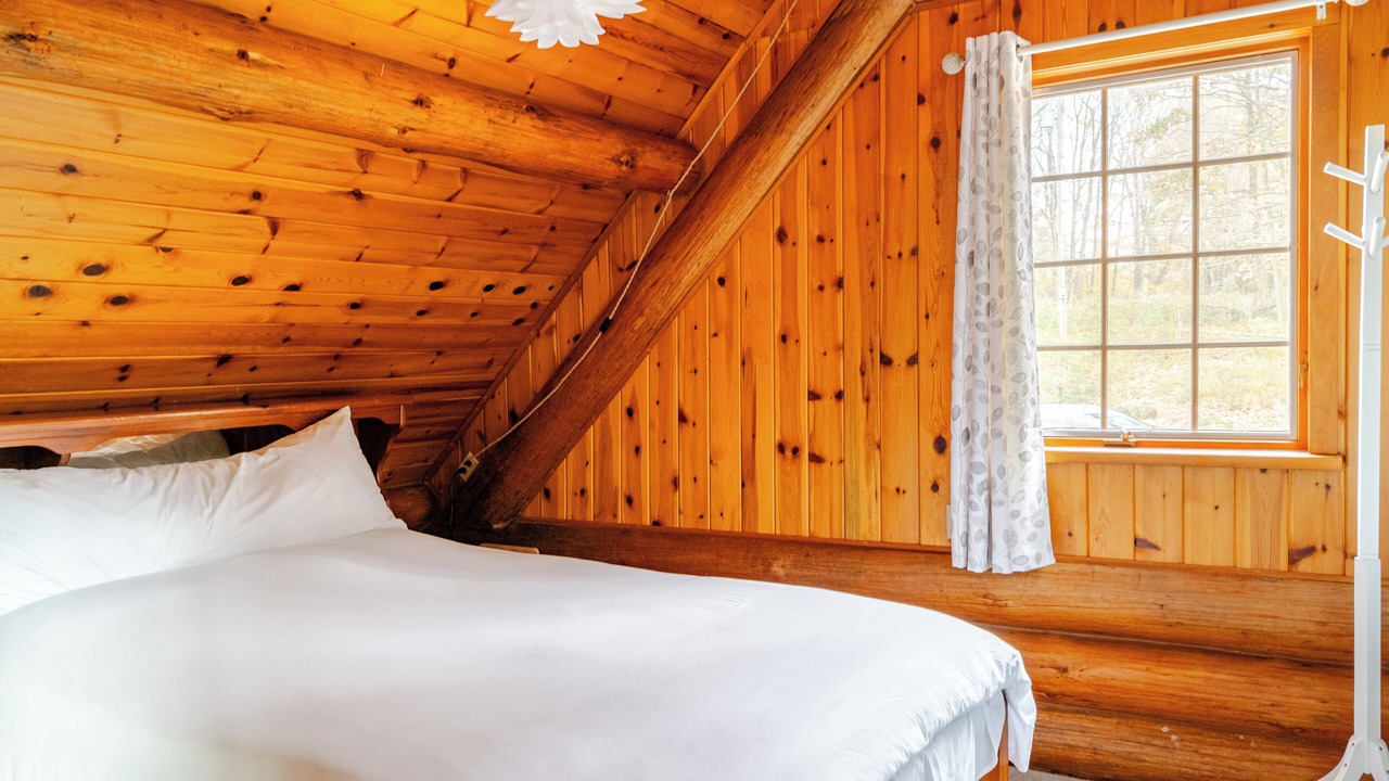 Photo of Bedroom in Puslinch