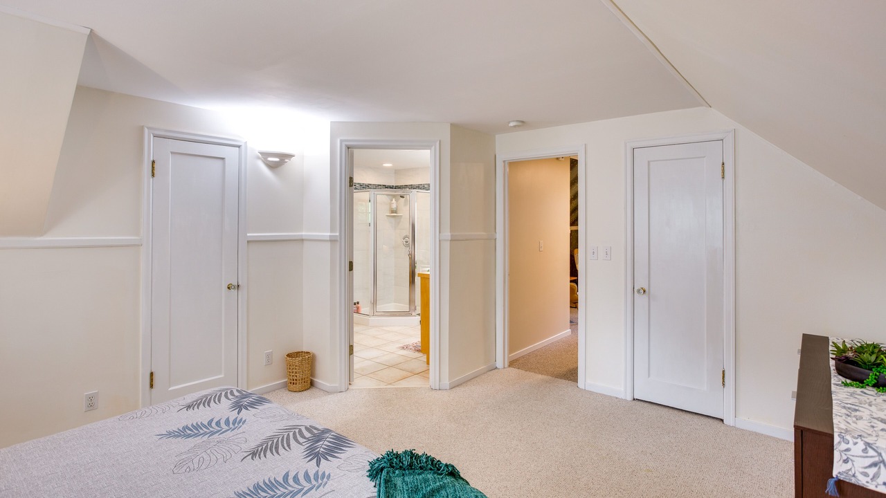 Photo of Bathroom in Lynnhurst
