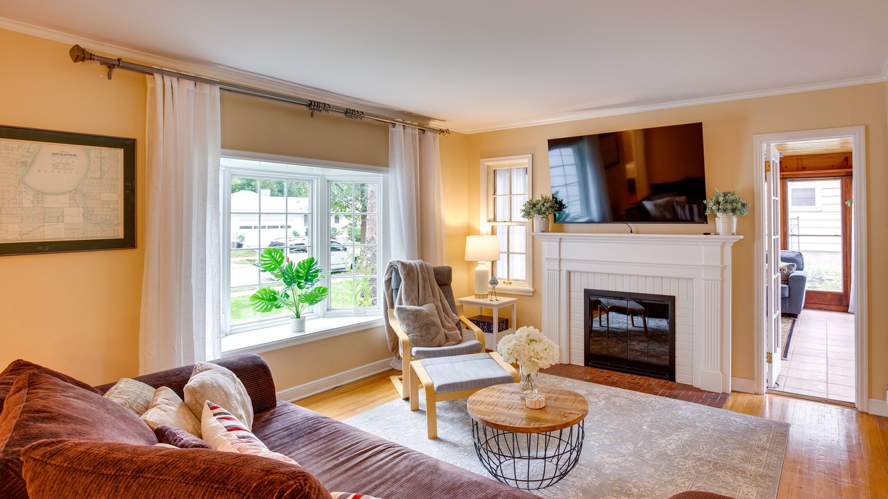Photo of Bedroom in Lynnhurst