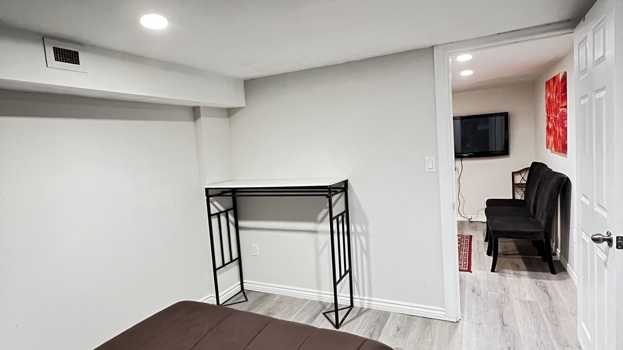 Photo of Bedroom in Newmarket
