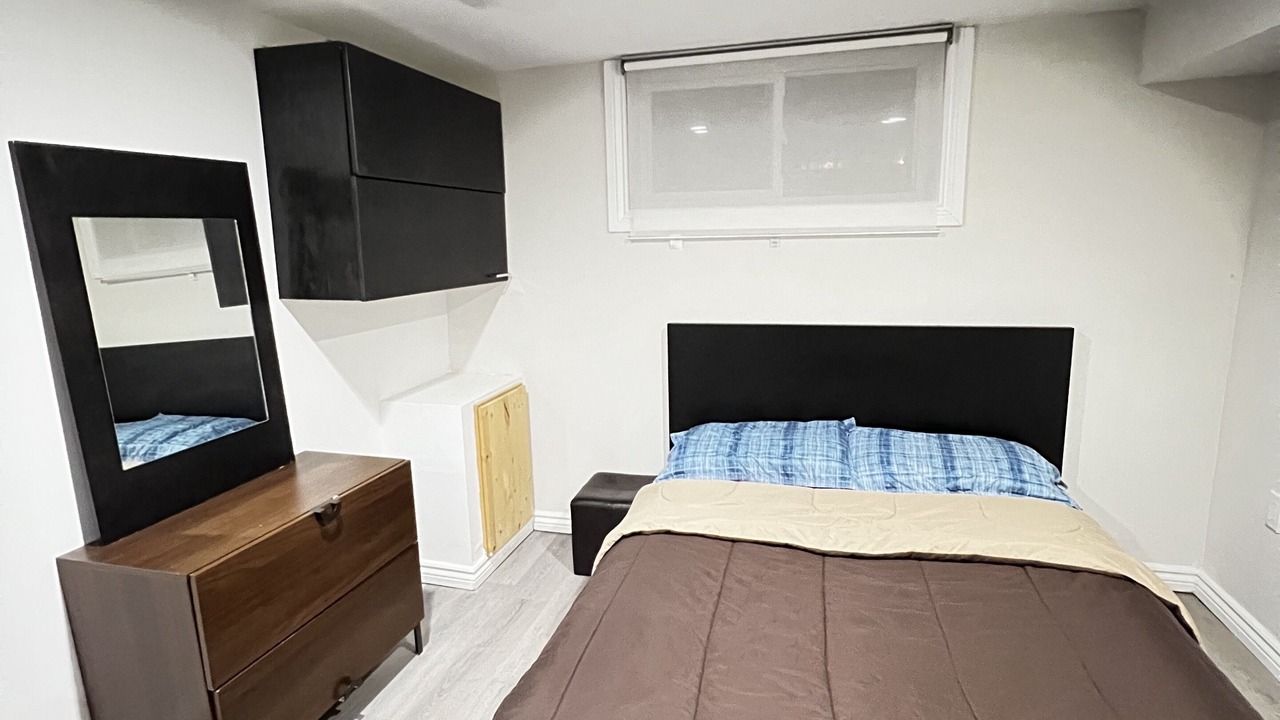 Photo of Bedroom in Newmarket