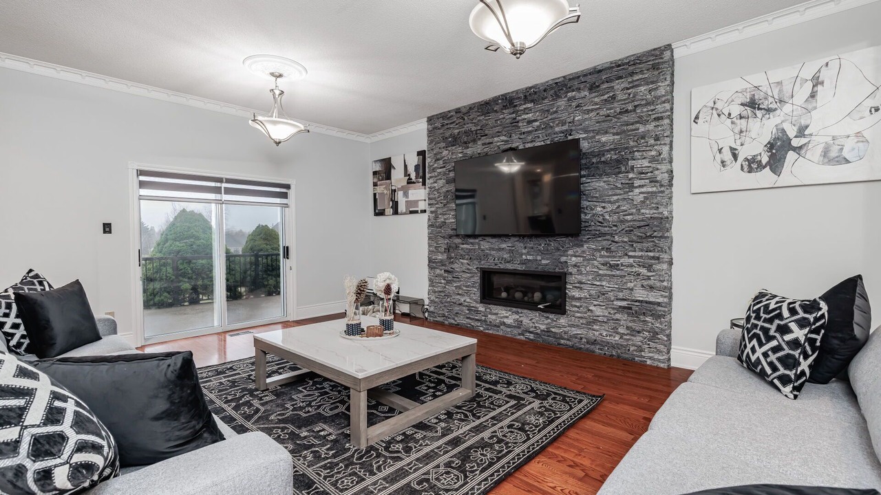 Photo of Livingroom in Brampton