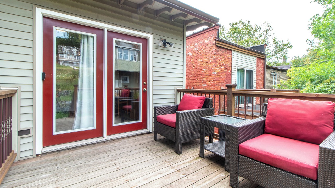Photo of Patio Balcony in Downtown - Waterfront