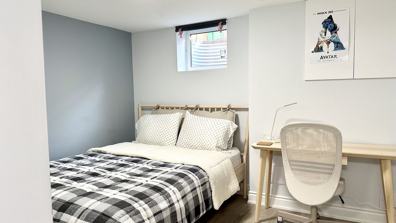Photo of Bedroom in Erin Mills