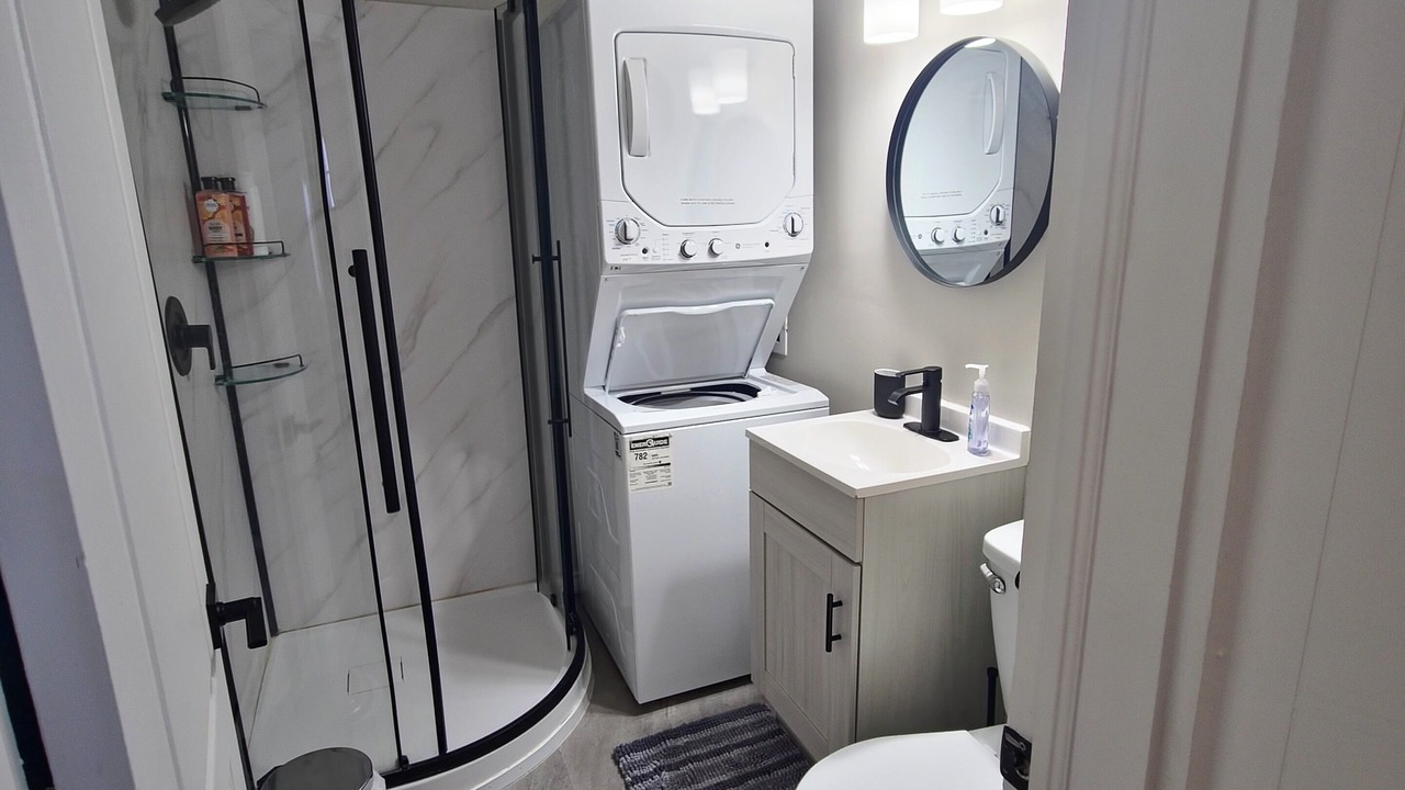Photo of Bathroom in Rideau Heights