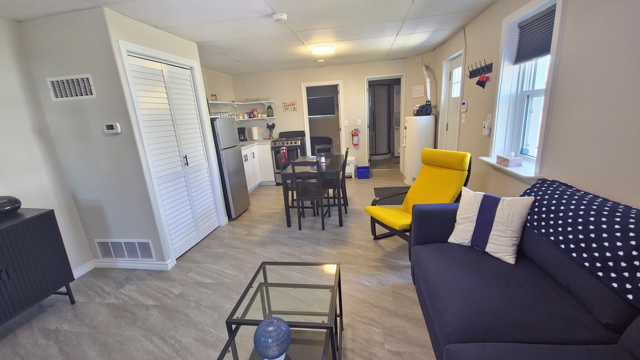 Photo of Livingroom in Rideau Heights