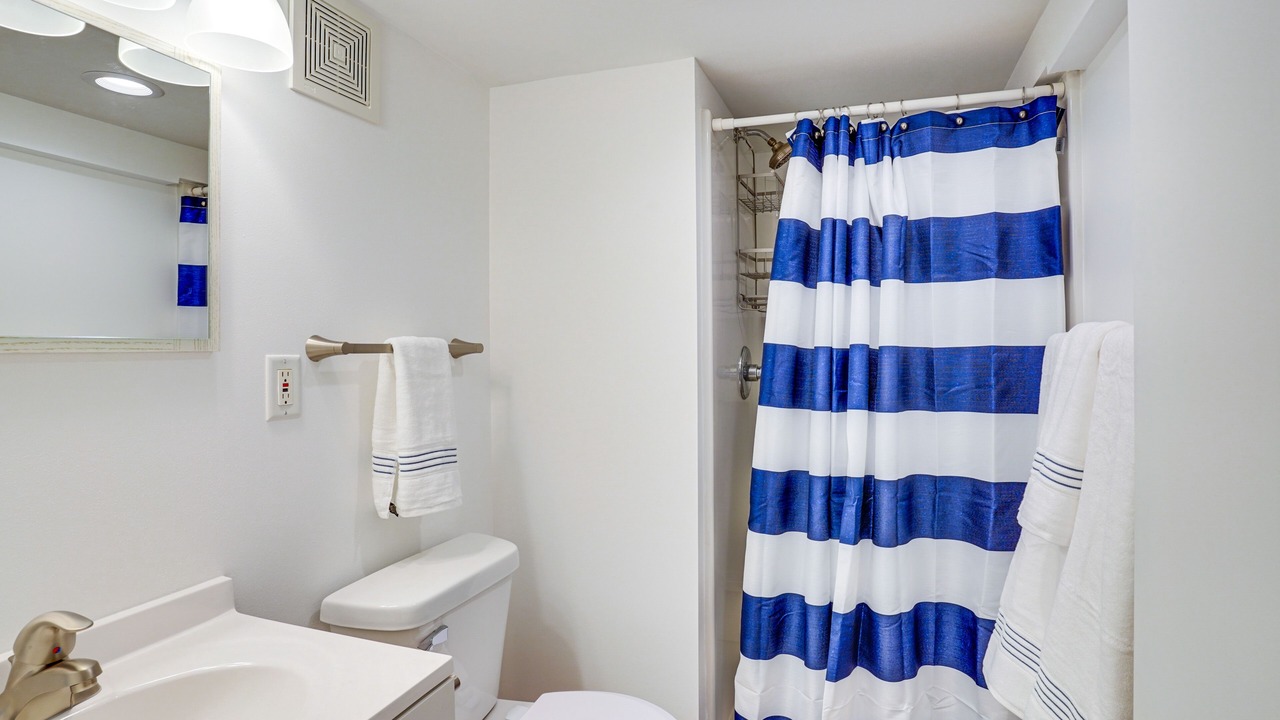Photo of Bathroom in Deephaven
