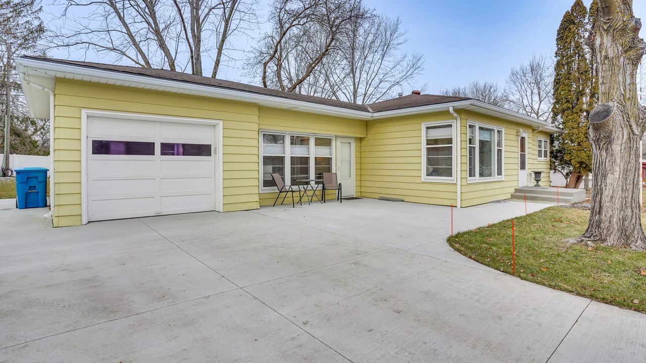 Photo of Outdoor in Deephaven