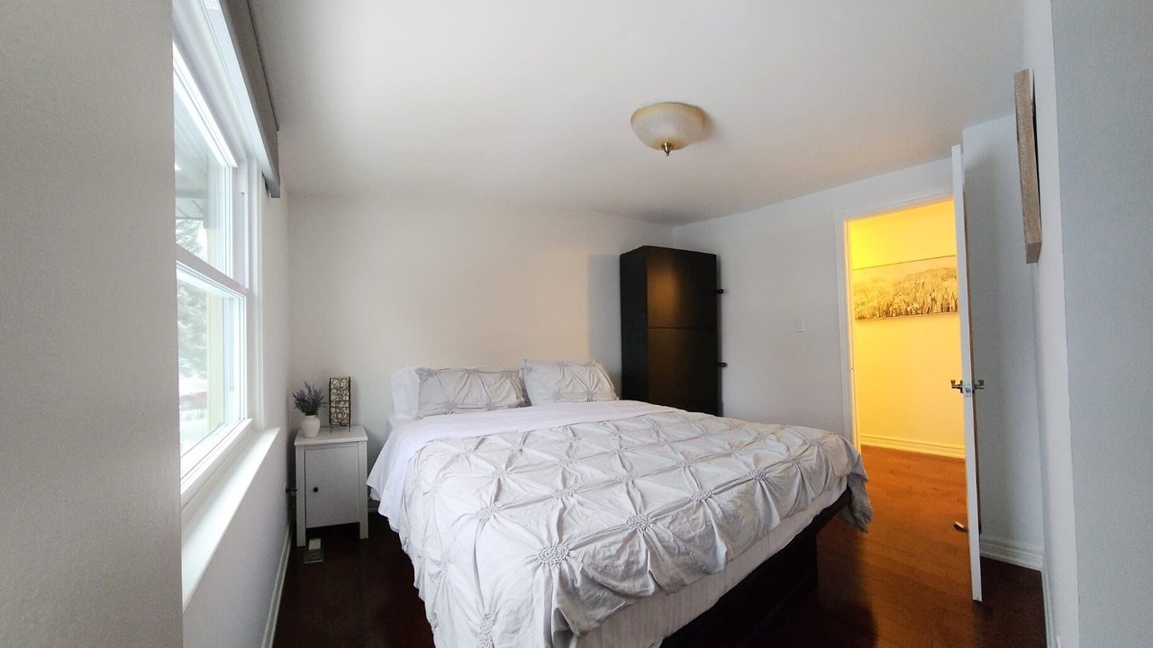 Photo of Bedroom in Richmond Hill