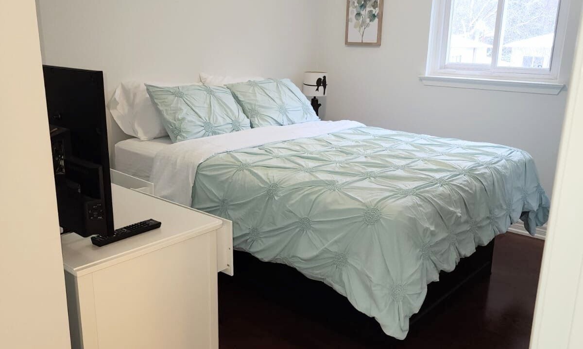 Photo of Bedroom in Richmond Hill