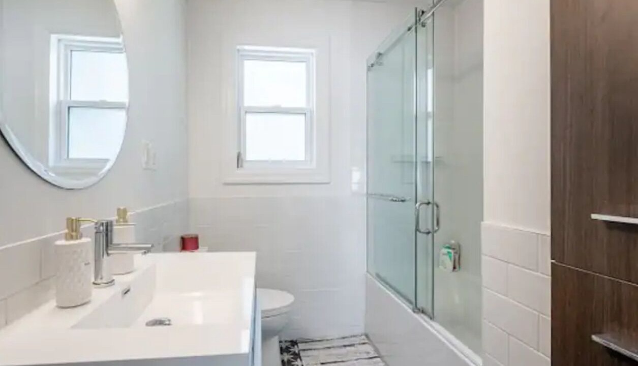 Photo of Bathroom in Mineola