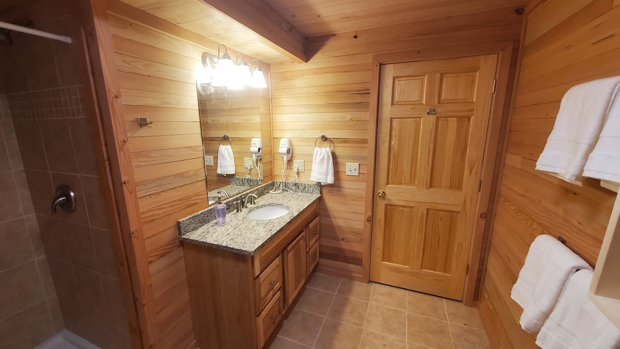 Photo of Bathroom in Hackensack