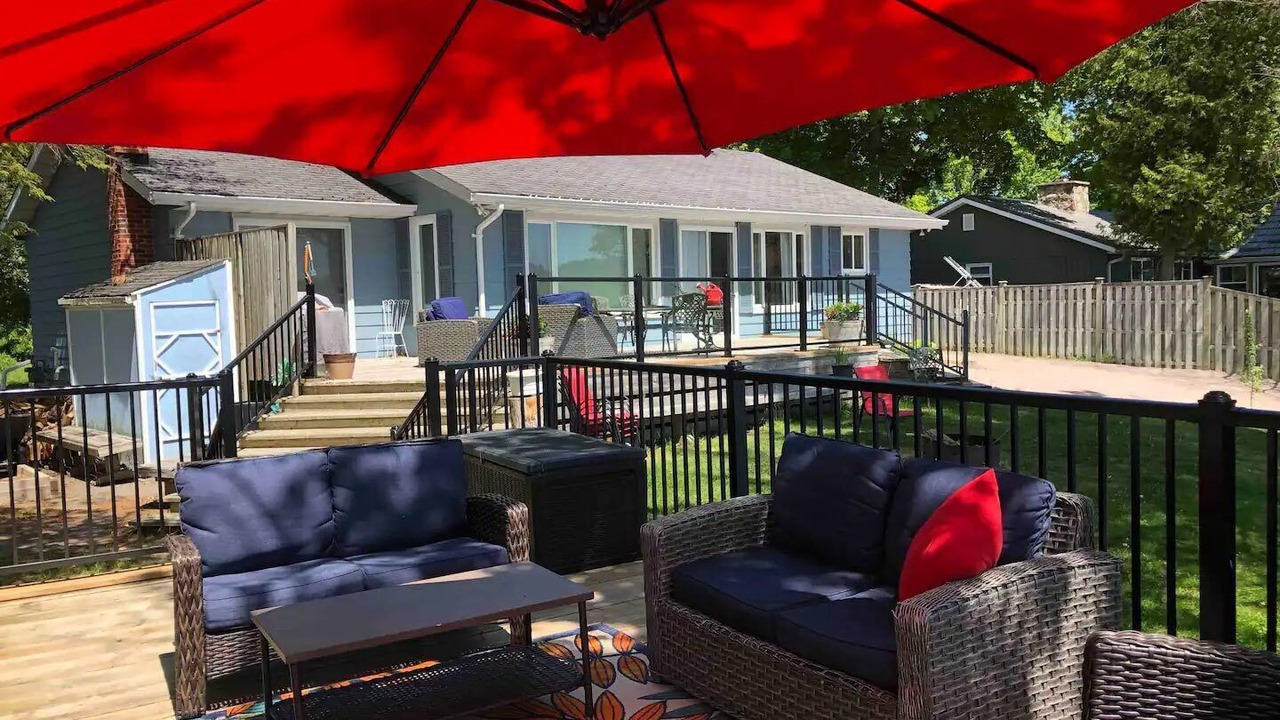 Photo of Patio Balcony in Centre Hastings