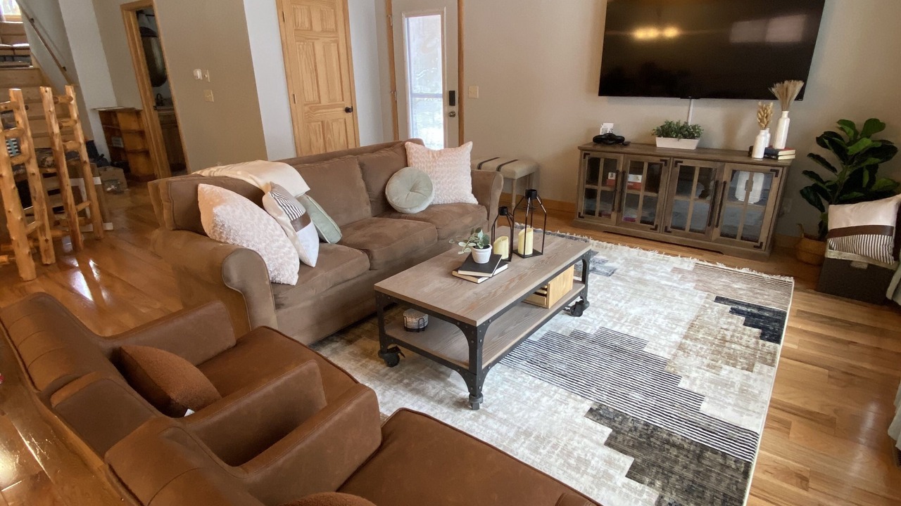 Photo of Bedroom in Motley