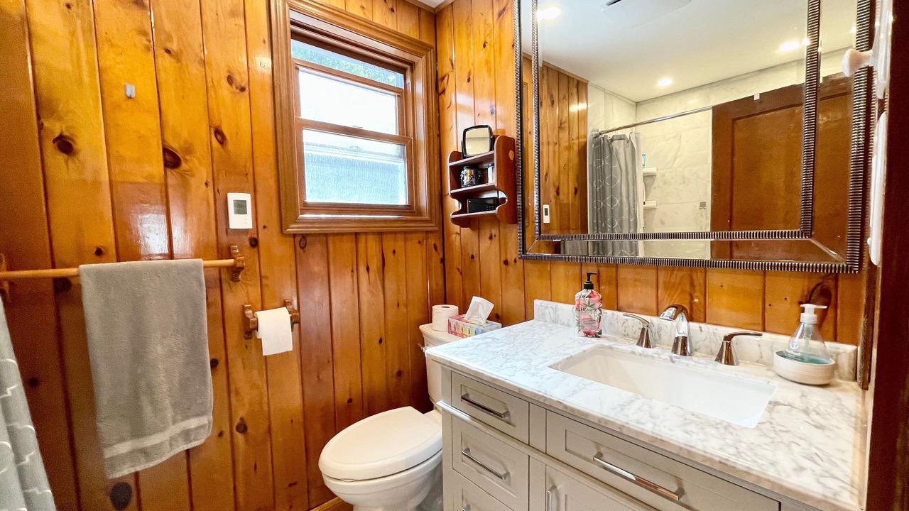 Photo of Bathroom in Port Elgin
