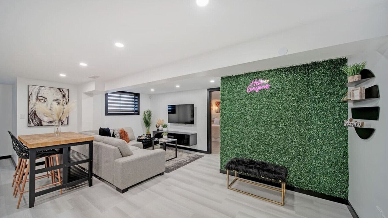 Photo of Livingroom in Niagara Falls