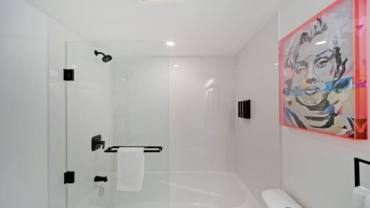 Photo of Bathroom in Niagara Falls
