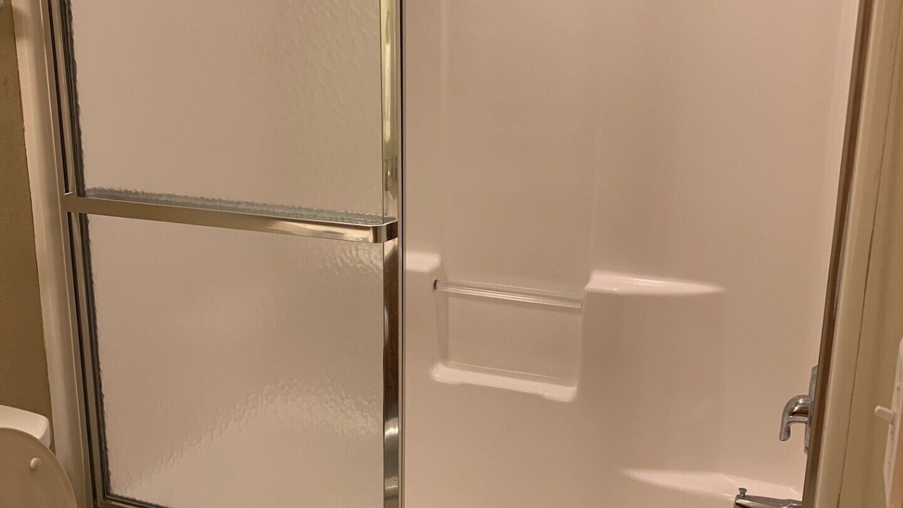 Photo of Bathroom in Lake Shore
