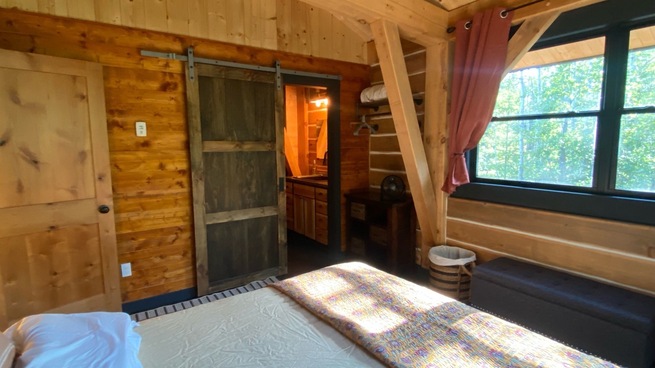 Photo of Bedroom in Grand Marais