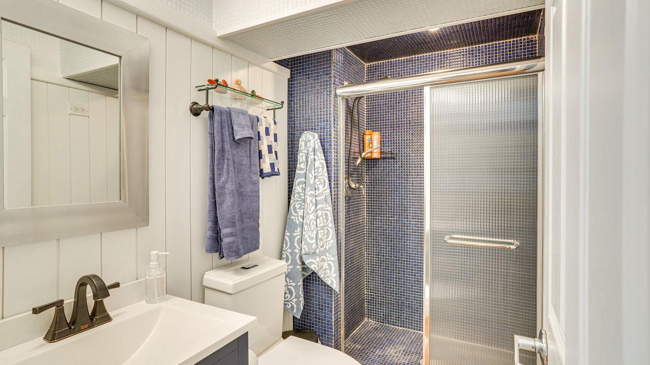 Photo of Bathroom in Savage