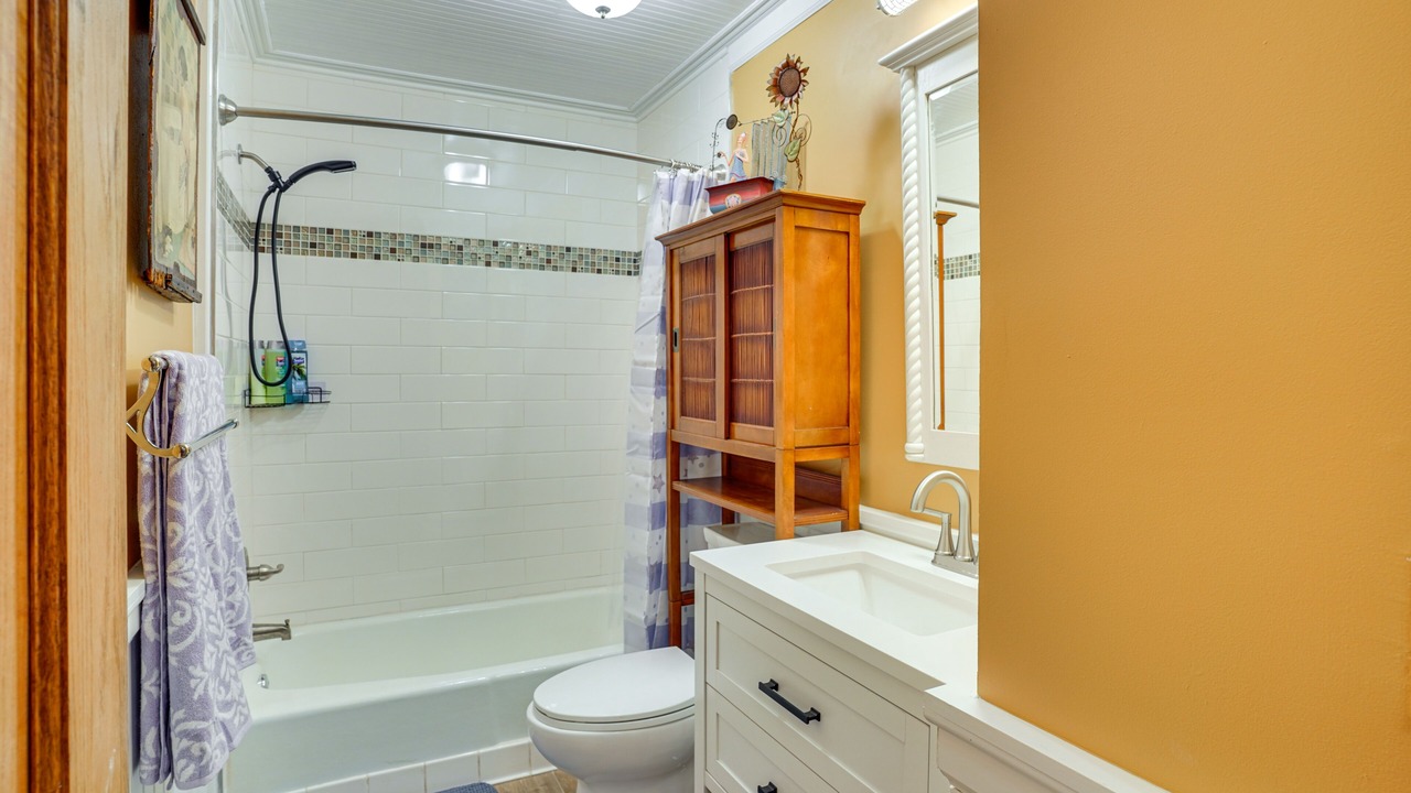 Photo of Bathroom in Savage